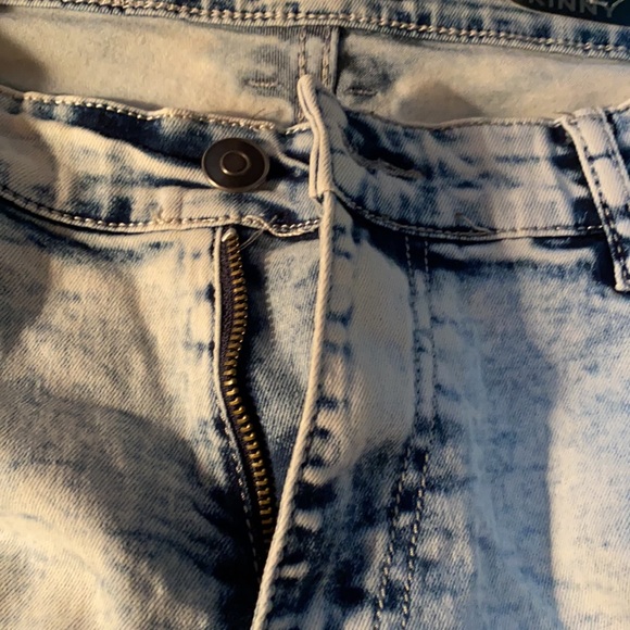 CJ Black Premium Distressed Jeans - Picture 7 of 8